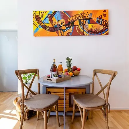 ☆ ☆ Calme & Lumineux - Centre ☆ דירה *